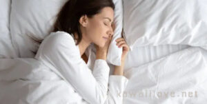 50代の朝の体の痛みを和らげる方法-睡眠中の姿勢
